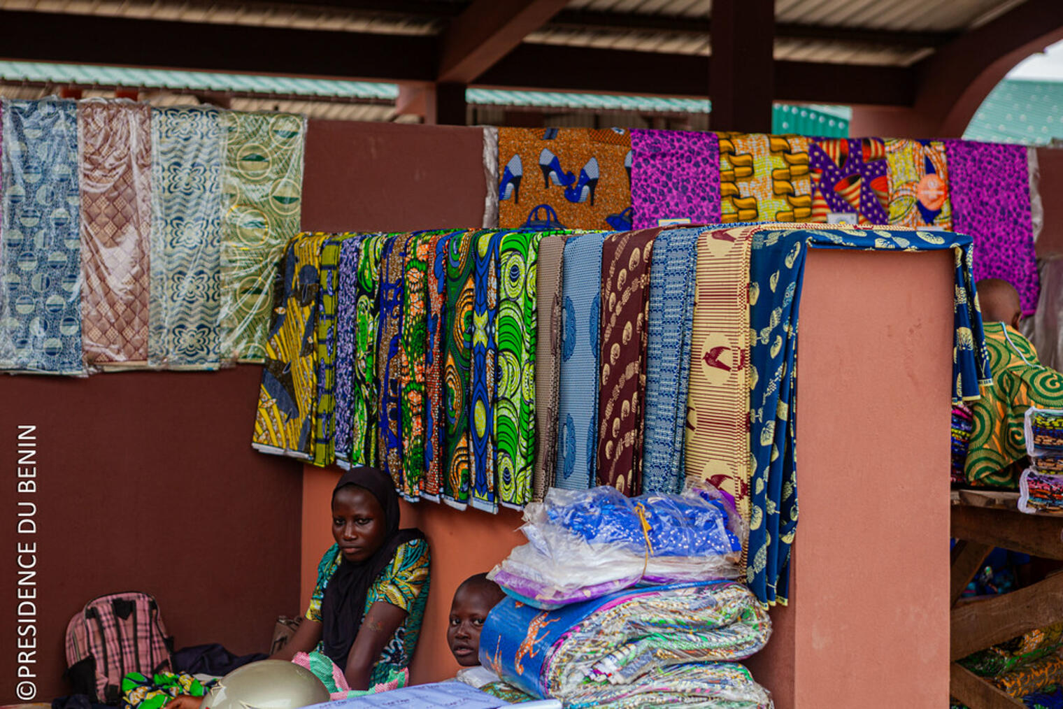 Marché local animé